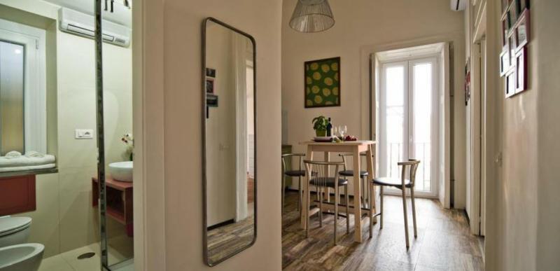 Bed And Travel Apartment La Minerva Suite Salerno Exterior photo